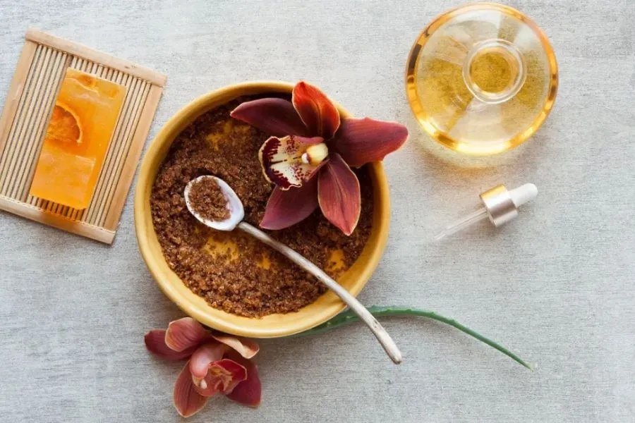 5 natürliche Schönheitsprodukte, die du ausprobieren musst, um strahlend auszusehen