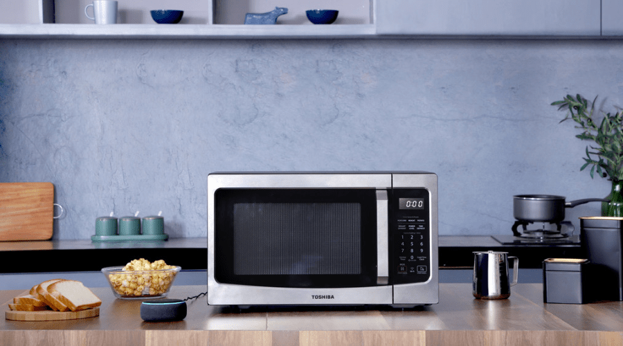 Intelligente Mikrowelle: Müheloses Küchengerät für die tägliche Zubereitung von Mahlzeiten